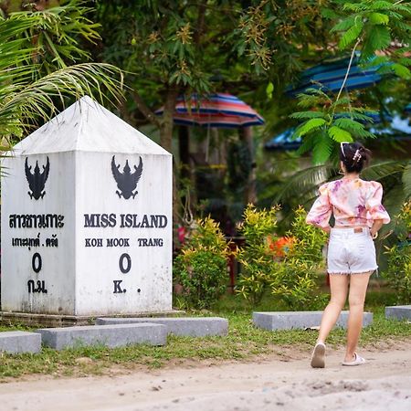 Pawapi Beach Resort Koh Mook Eksteriør billede